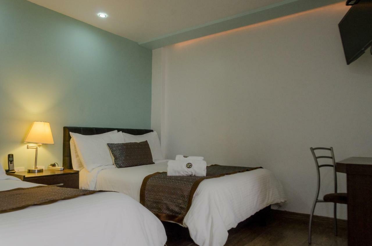 Hotel Shalom Riobamba Exteriör bild