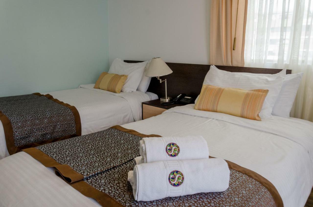 Hotel Shalom Riobamba Exteriör bild