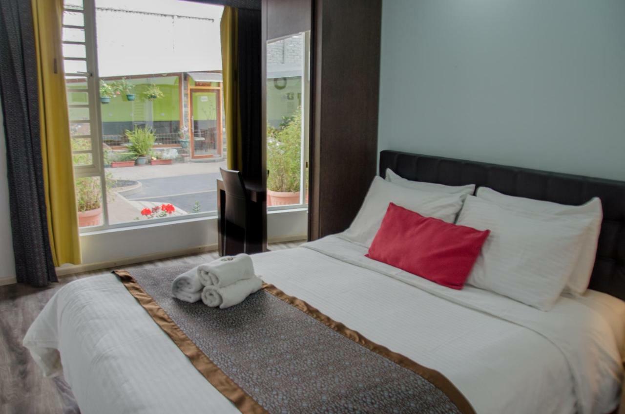 Hotel Shalom Riobamba Exteriör bild