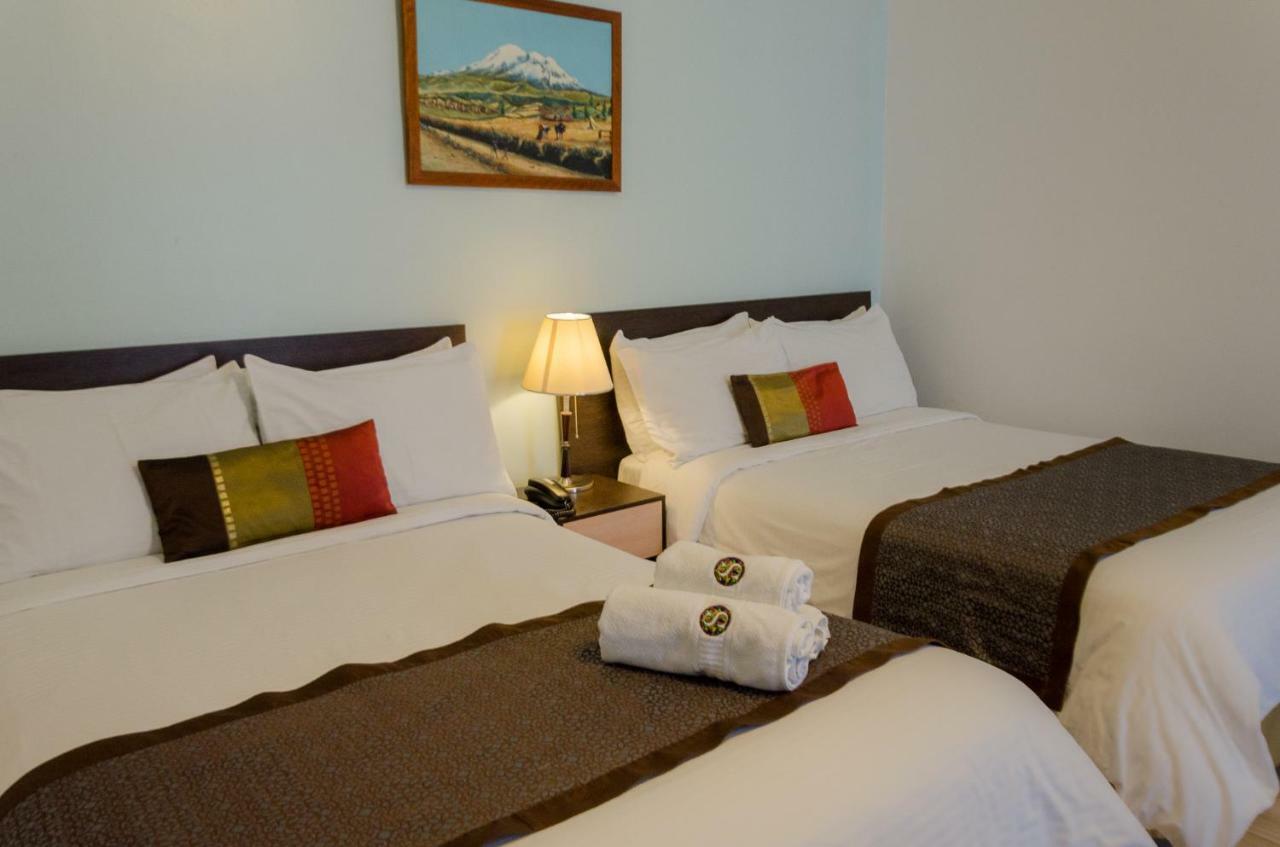 Hotel Shalom Riobamba Exteriör bild